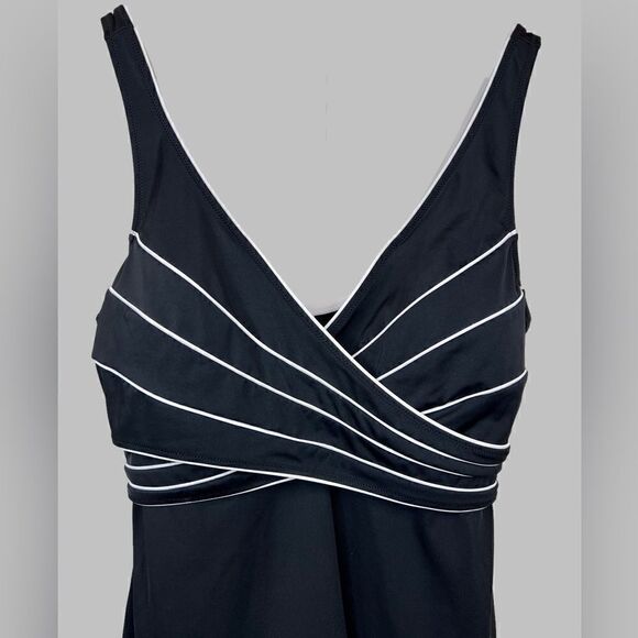 TROPICAL ESCAPE Bathing Suit with built in skirt in Black Size 12 - Picture 2 of 5